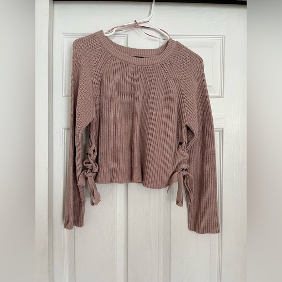 Pink Ribbed Knit Sweater with Side Ties Moon and Madison - Picture 1 of 12